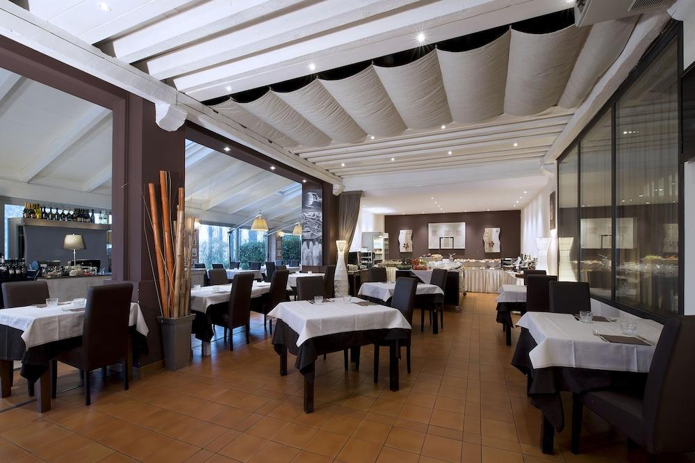 Hotel Villa Ducale Parma Eksteriør billede