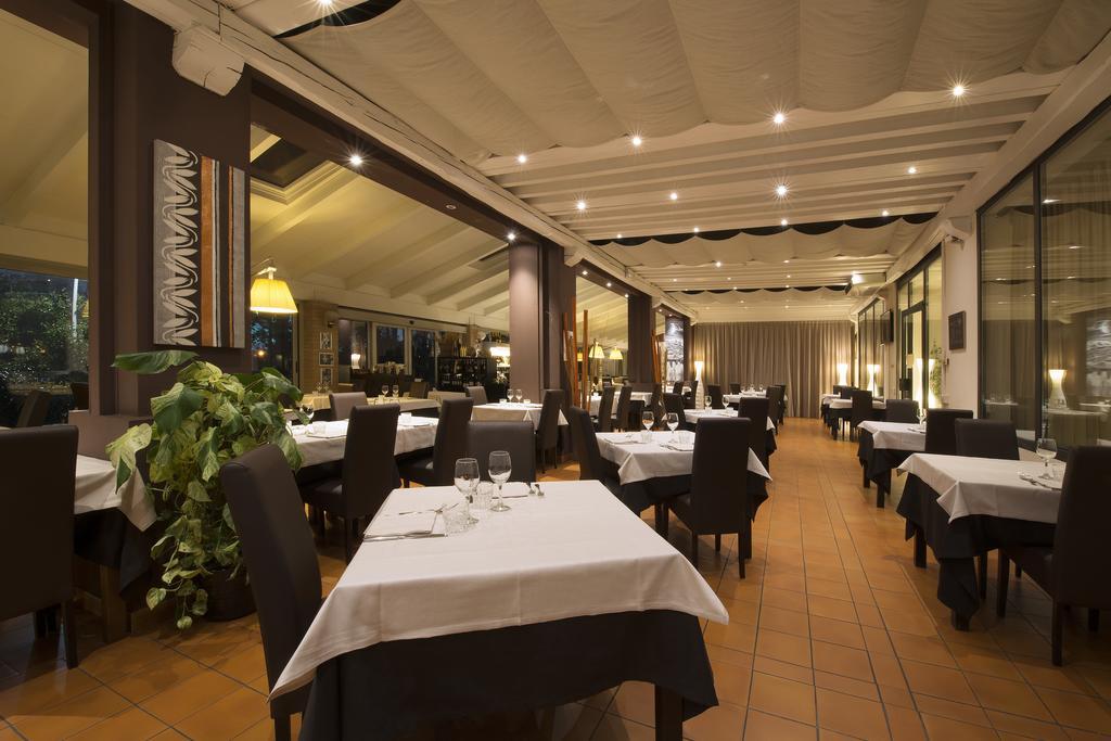 Hotel Villa Ducale Parma Eksteriør billede